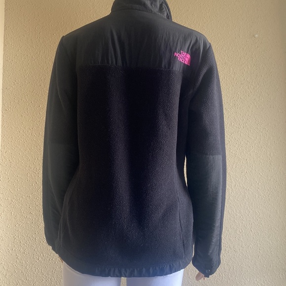 The North Face, Women Sweater, Size S/P, Black Color. - Picture 5 of 9
